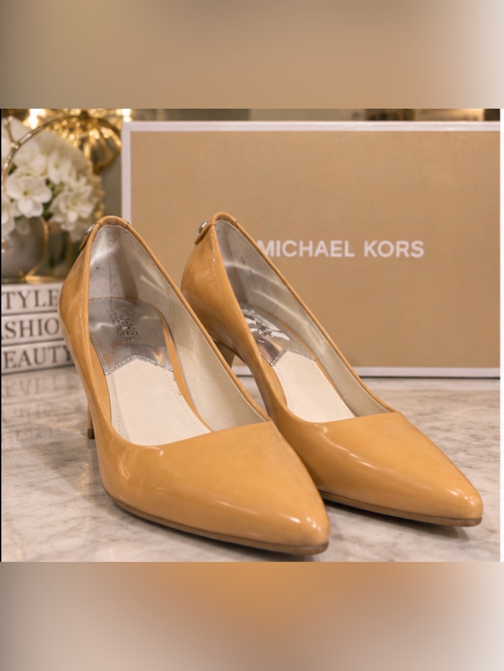 Michael Kors size 7.5 Nude Patent Pointed-Toe Pumps / Classic Heels in tan brown